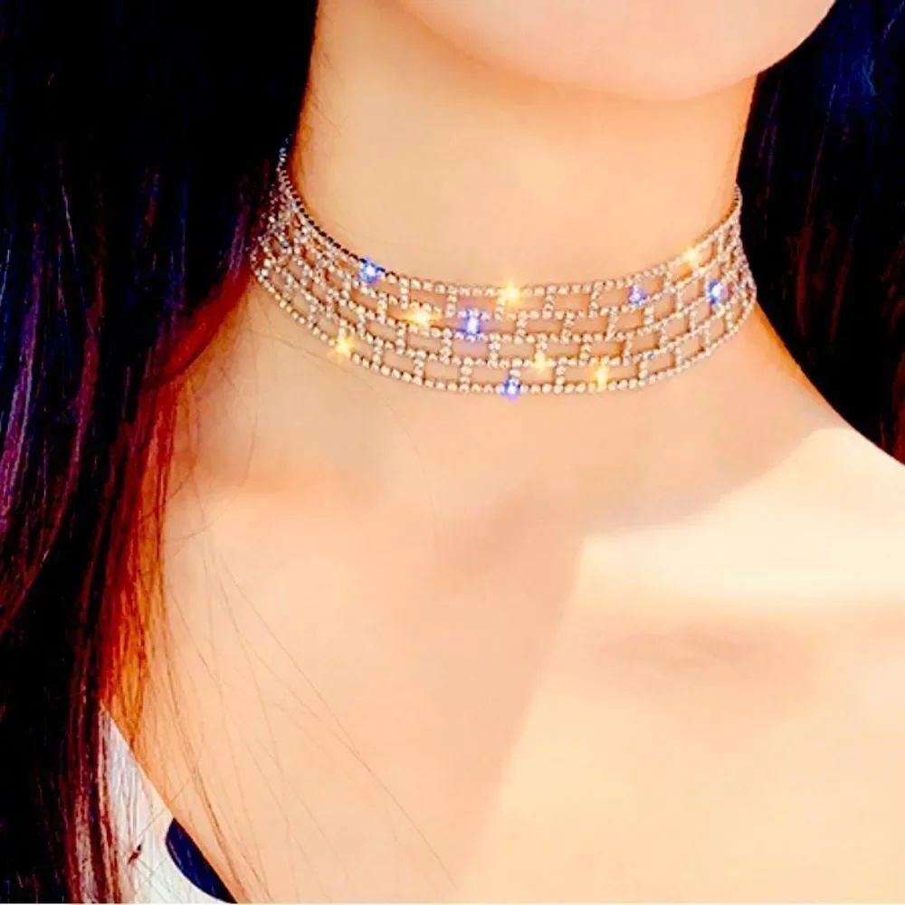Silver Hollow Out Lattice Sparkling Rhinestone Wide Choker Necklace NEW